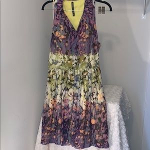 Beautiful 🌸 W118 Dress